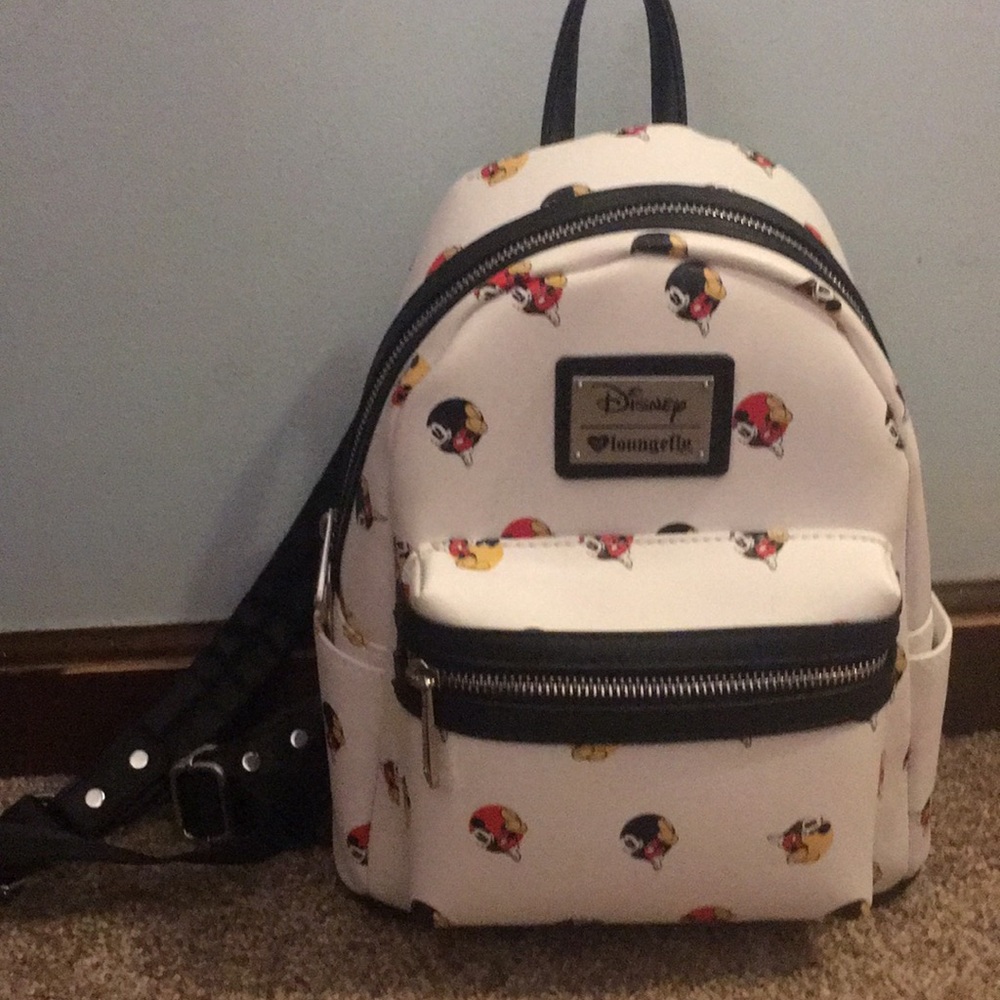 Loungefly Mickey Mini Backpack 🎒
